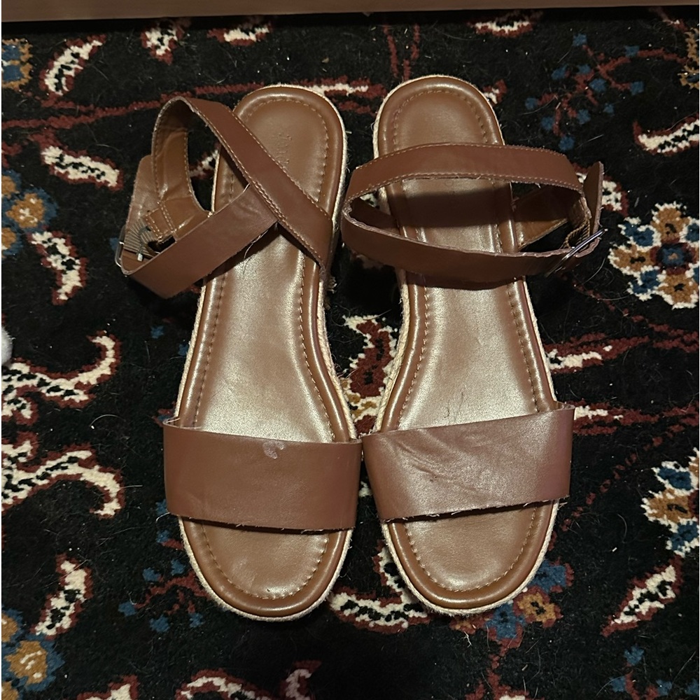 Platform brown sandals